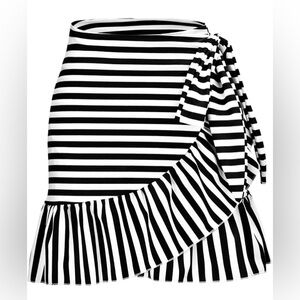 Wraparound Swimsuit Coverup Skirt Sarong B&W Stripe Fits Women’s Sz LG thru 2X